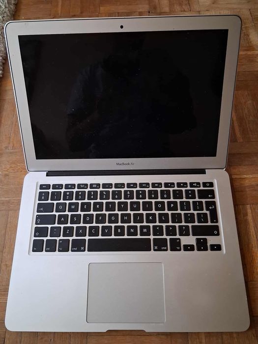 sprzedam MacBook Air