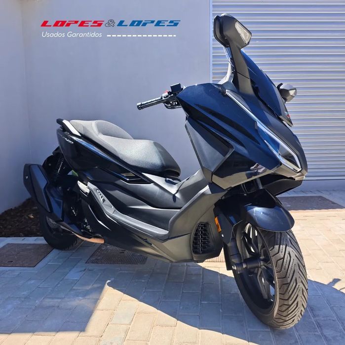 Honda Forza 350