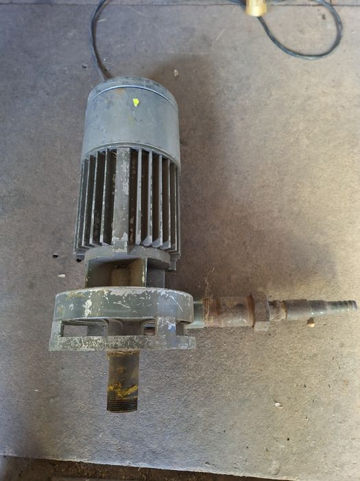 Продам насос для поливу