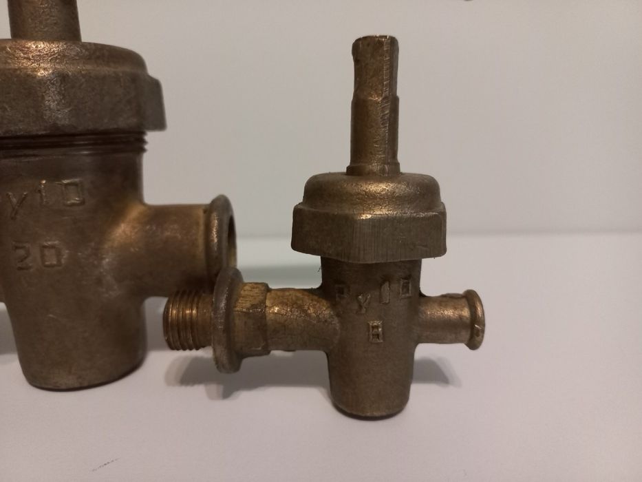 Кран латунний пробковий