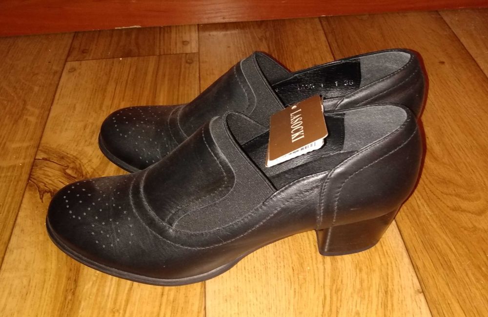 Nowe buty LASOCKI rozmiar 38