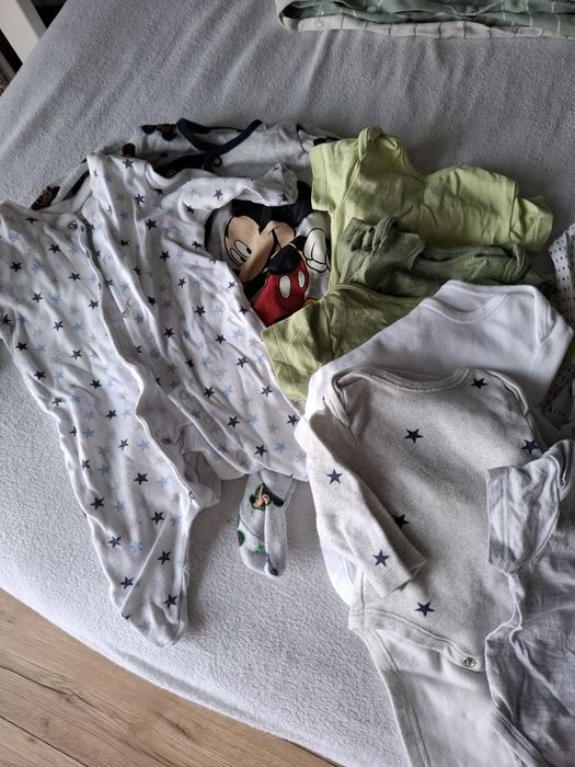 Paka ubrań chłopięcych rozmiar 56