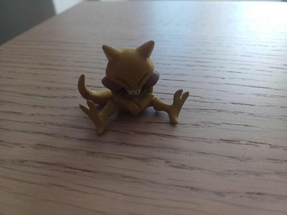 Bonecos/Figuras POKÉMON 4-6CM