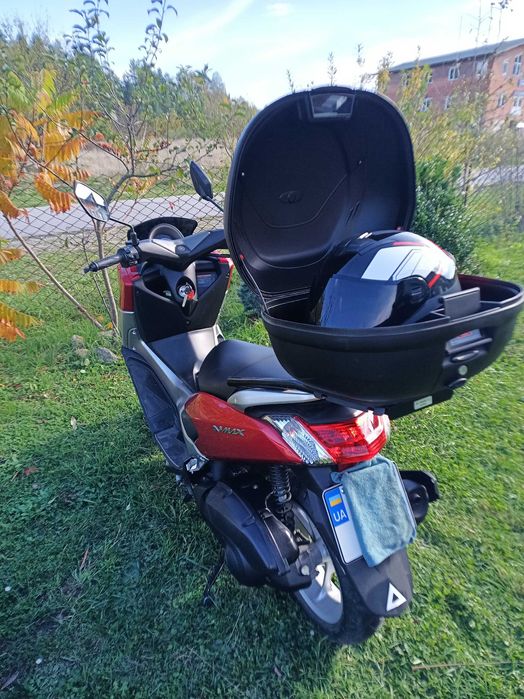 Скутер Yamaha NMAX125