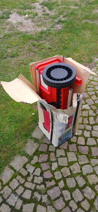 Siewnik  do trawy i nawozu