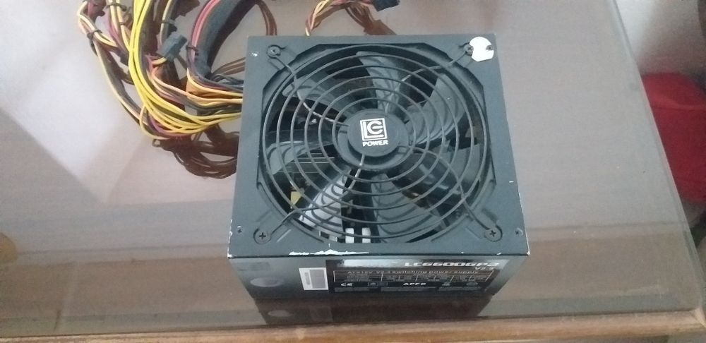 Fonte de alimentação para PC