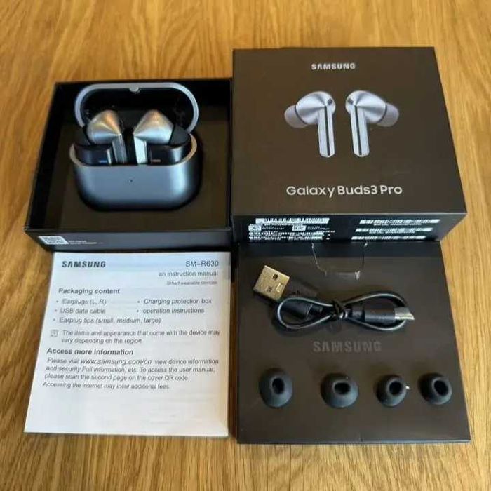 Samsung Buds 3 Pro / Безпровідні навушники