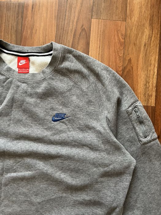 Худі NIKE з кешенею на рукаві