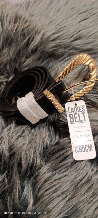 Pasek damski z klamrą