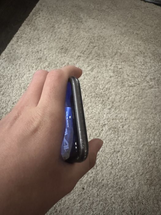 iPhone 11 64.