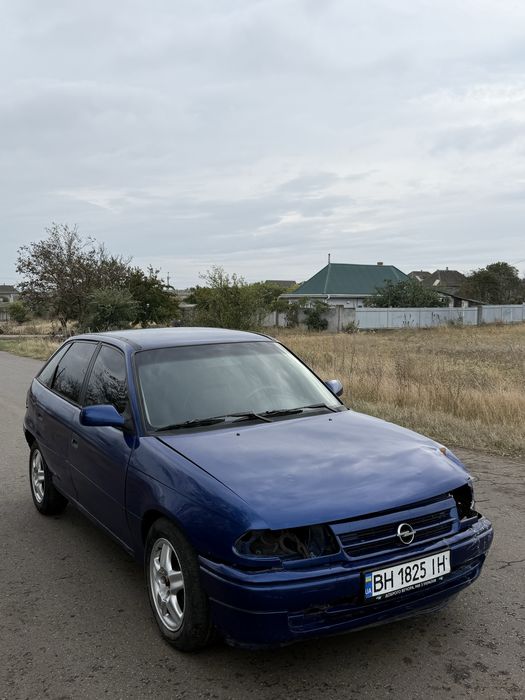 Продам Opel Astra 2.0 газ/бенз, 1993 года.