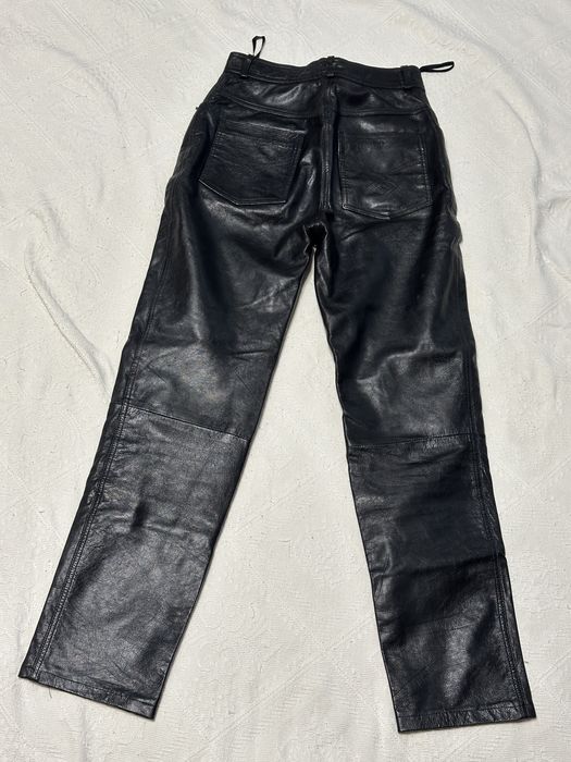 Штани з натуральної шкіри ,фасон прямих джинсів ,розмір s
