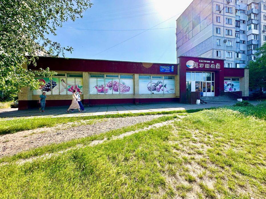 Фасадне приміщення  200 грн за кв. м.