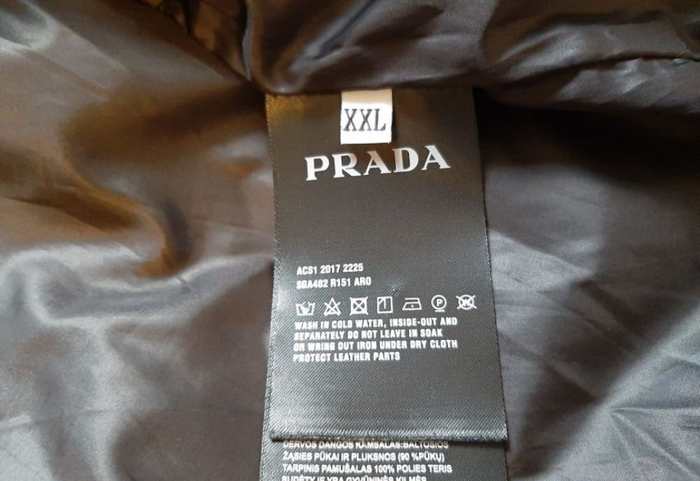 Чоловічий Пуховик Prada пух