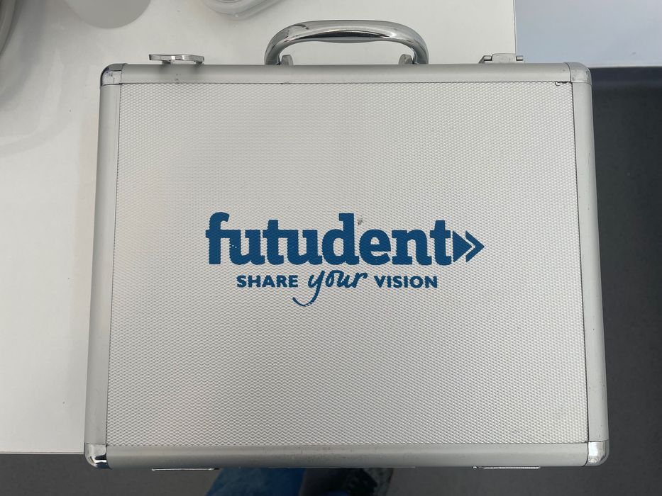 Câmara para filmes e videos em medicina dentária.