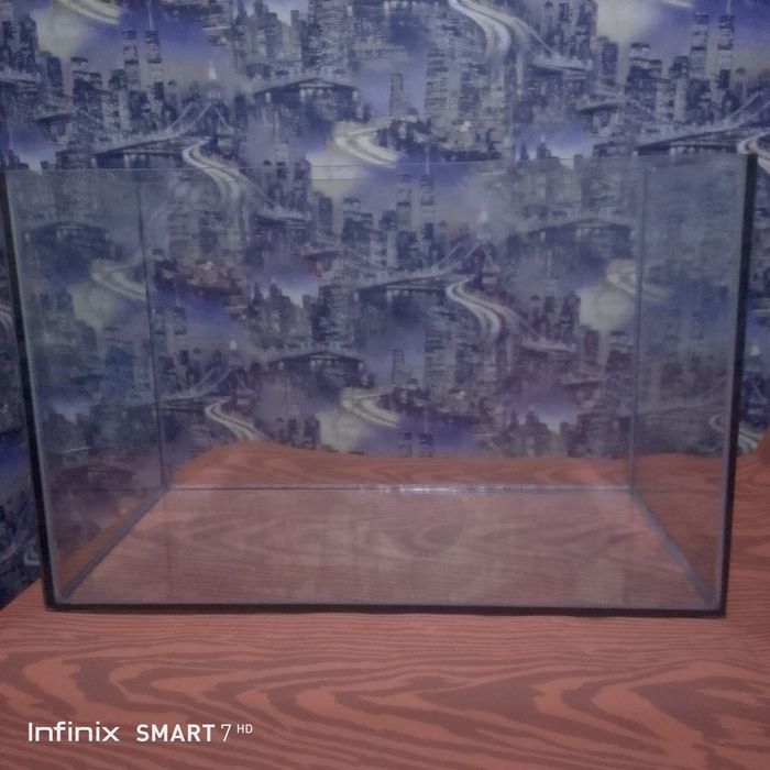 Продаю аквариум на 22 литра