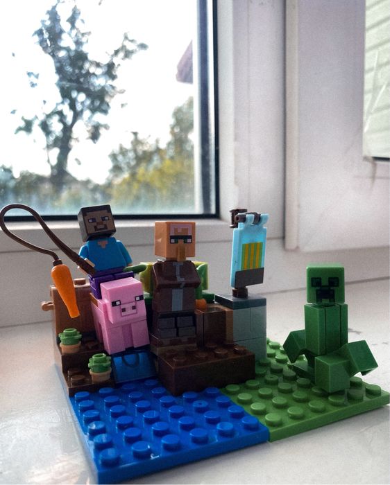 Конструктор Minecraft Майнкрафт Схованка в лісі