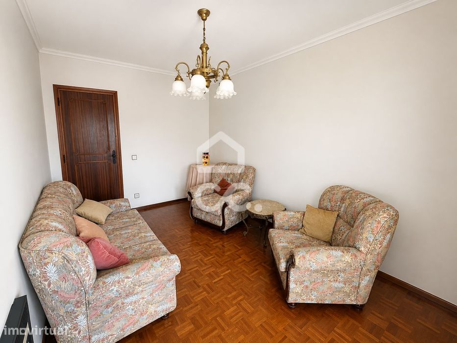 Apartamento T3 no centro de Alcobaça