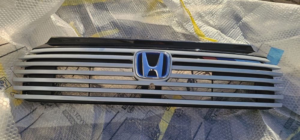 Atrapa grill Honda HRV H-RV III przednia