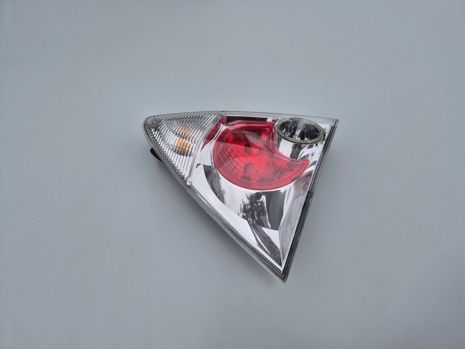 Lewa Tylna Tył Lampa Reflektor Daihatsu YRV Kompletna Europa Oryginał