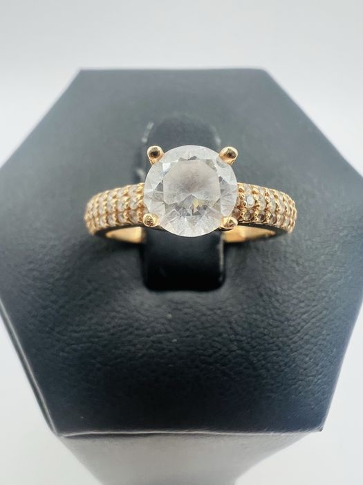 Złoty pierścionek pr. 583