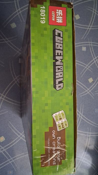 Конструктор лего minecraft 18019