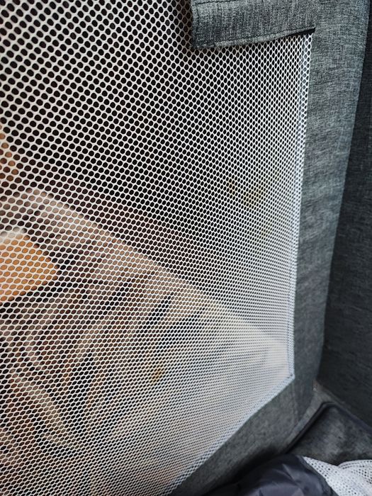 Łóżeczko turystyczne Kinderkraft z akcesoriami