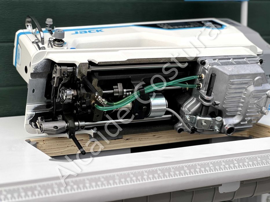 Máquina de costura industrial JACK A5E-A