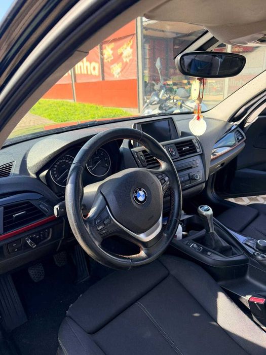 BMW 116d Sport 2014 1.6 Diesel Caixa 6