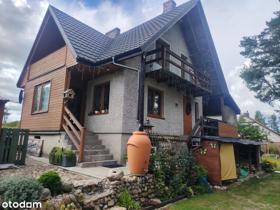 SPRZEDAM dom między dwoma jeziorami