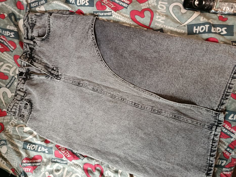 Продам спідницю джинсову