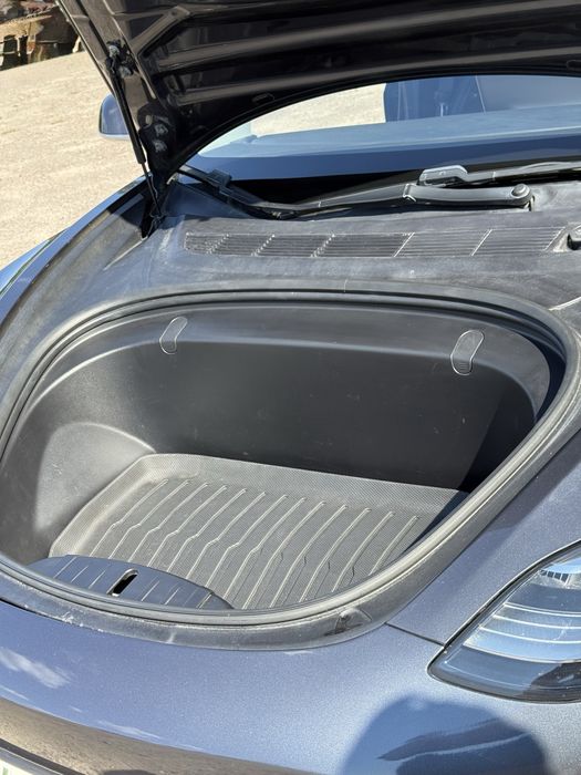 Продам Tesla Model 3 2019 Long Range Dual Motor 75 D