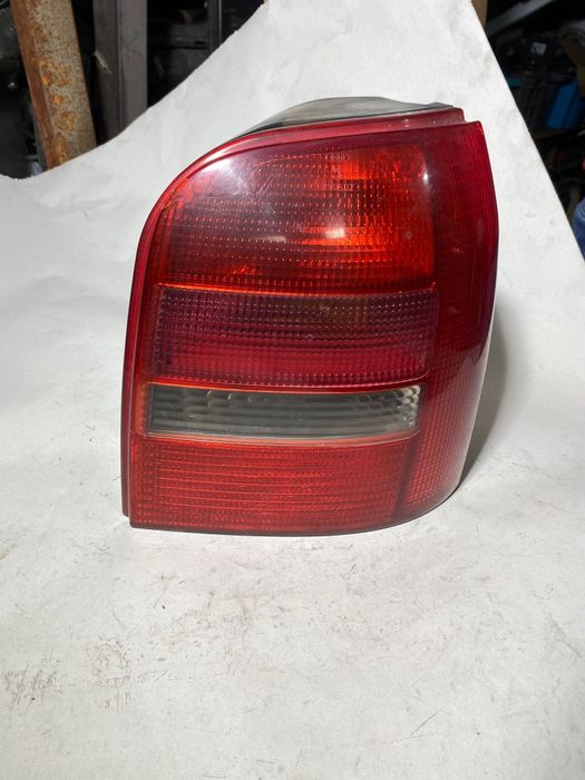 Farolim trás direito Audi A4