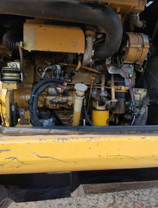 Продам екскаватор CAT