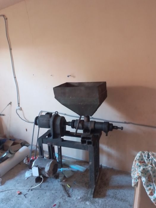 Продам ОЛІЙНЮ!!!