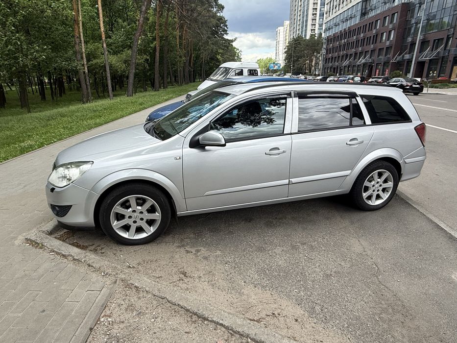 Opel Astra H  2009