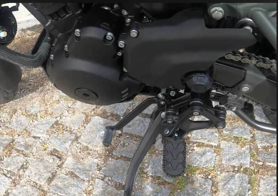 Royal Enfield  HIMALAYAN 450 Tubeless - 450 Kms