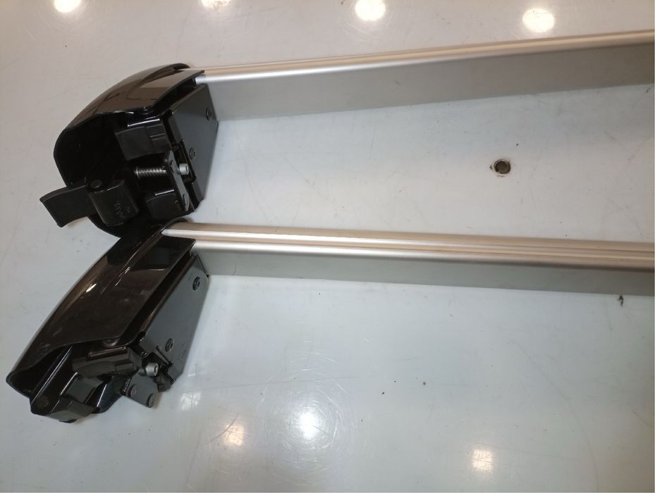 Barras de tajadilho para Audi A3 originais c/Chave