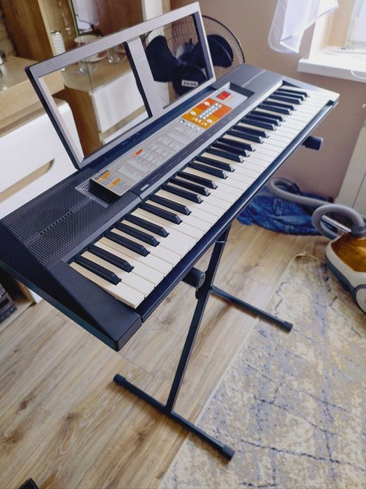 Keyboard Yamaha psr f50 plus stojak