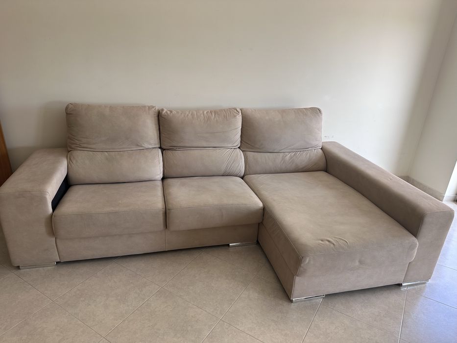 Vendo Sofa + Mesa + Cadeiras