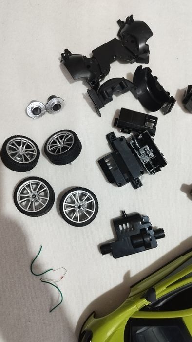 Mclaren RC 1/18 Peças