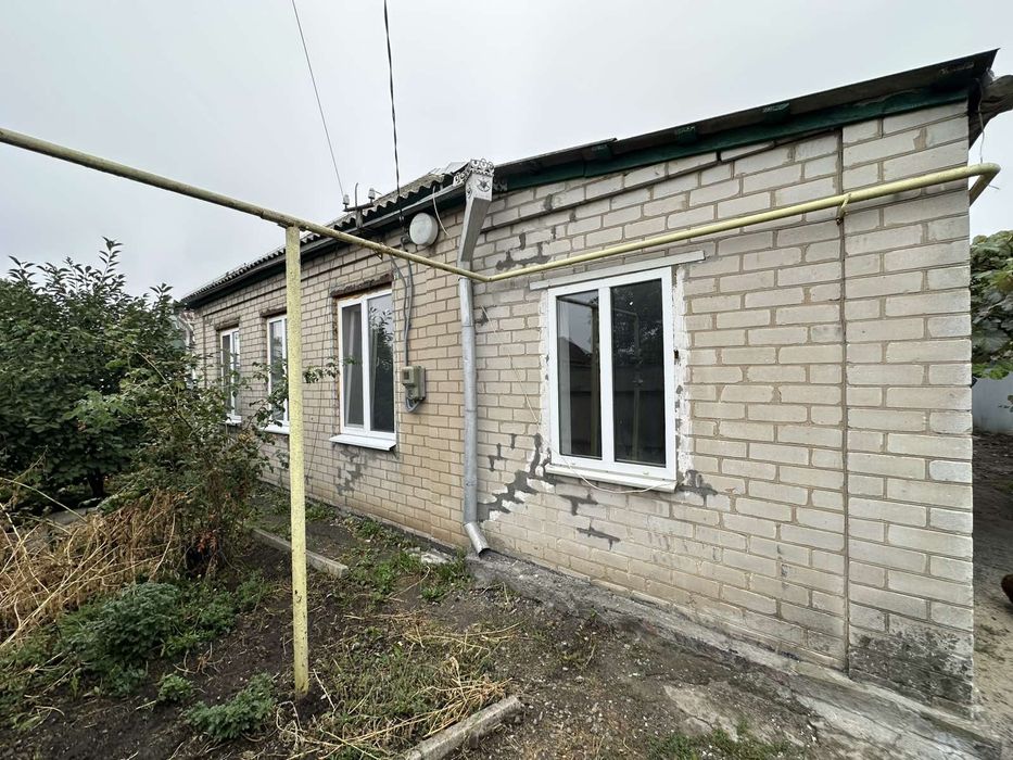 Продам хороший крепкий кирпичный дом на Кулебовке.