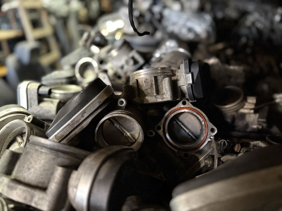 Дросель заслонка BMW N42 N46 N62 M62 M54 N52 М52 E39 E46 E53 E60 E90