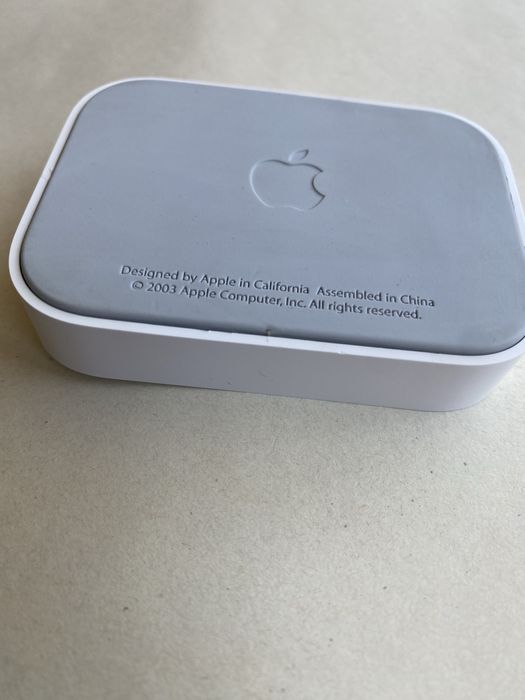 Apple iPod Dock - 2 modelos . A1256 e M9602G/A 2003