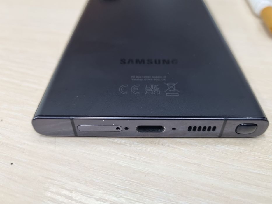 Samsung Galaxy S23 Ultra 8/256 GB Europe — тріснутий екран