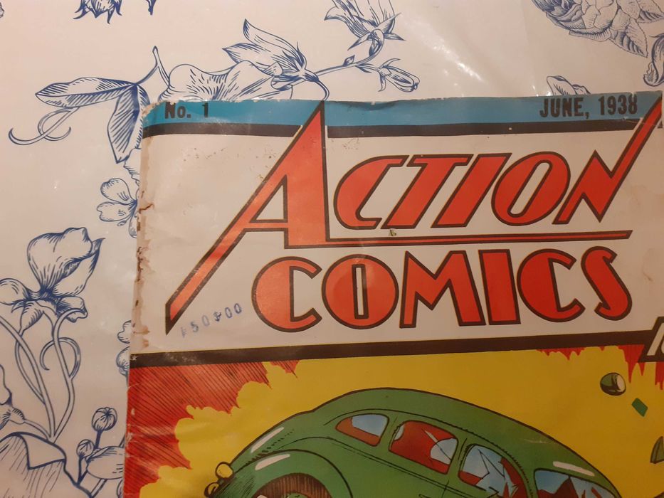 Banda Desenhada Action Comics Reeditada nos anos 90