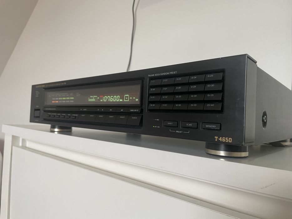 Onkyo integra T-4650 vintage tuner