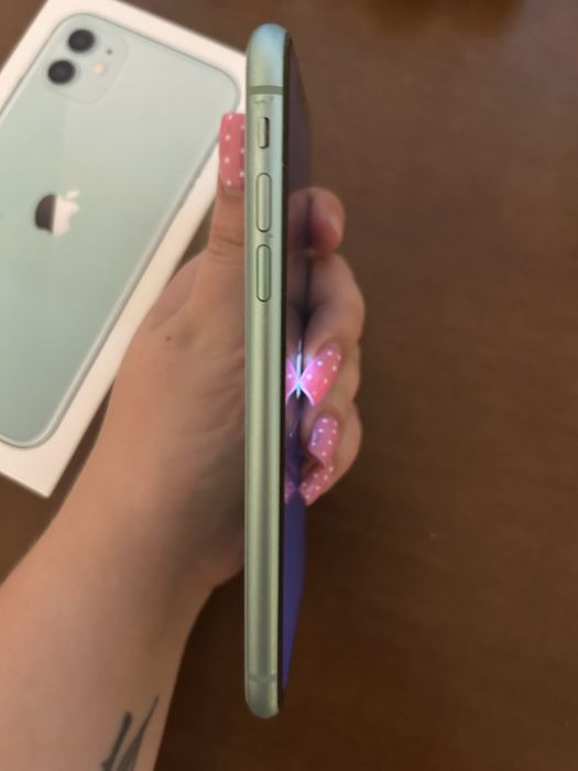 Iphone 11 64gb stan bardzo dobry