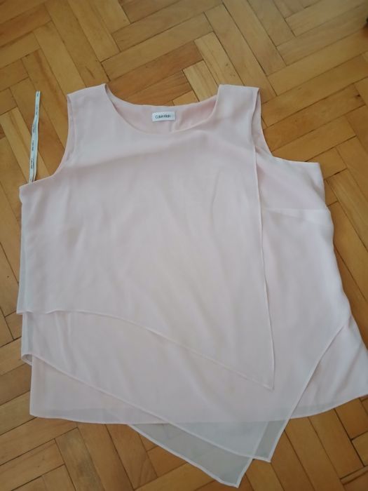 Rozowa luźna  bluzka  Calvin  Klein 44