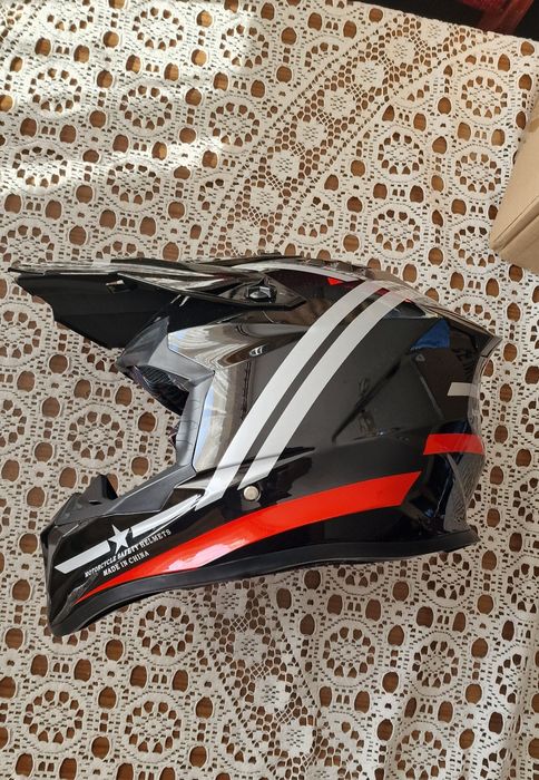 Kask crossowy Nowy